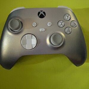 Xbox Silver Gaming Controller